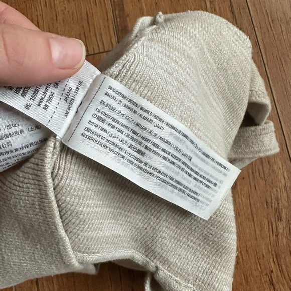 Hollister halter crop top - Picture 5 of 5